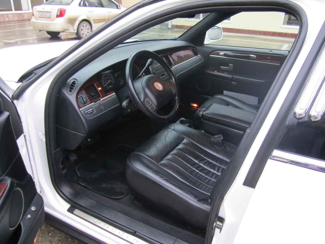 Lincoln Town Car Lincoln Town Car