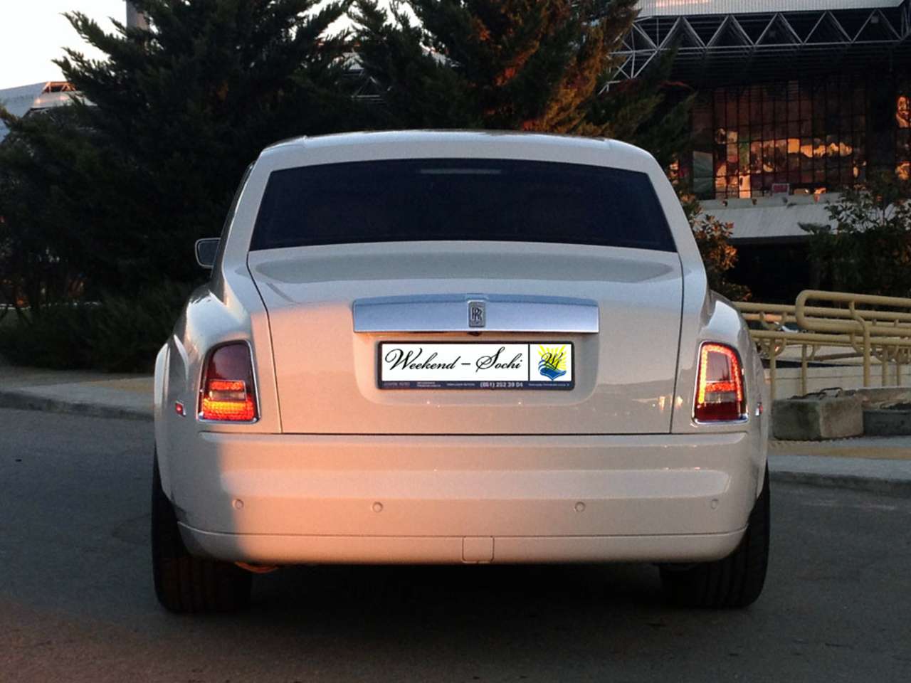 Rolls-Royce Phantom Rolls-Royce Phantom