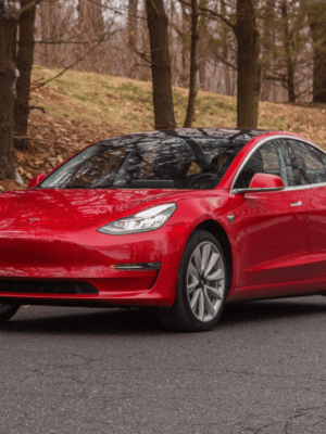 TESLA MODEL 3