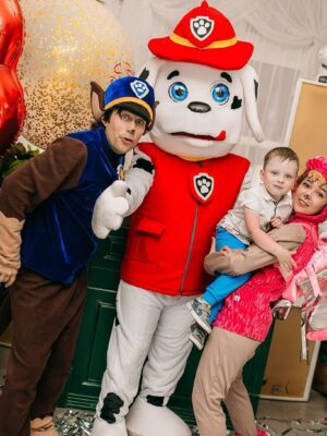 Детская игровая программа с героем на час Детская игровая программа с героем на час